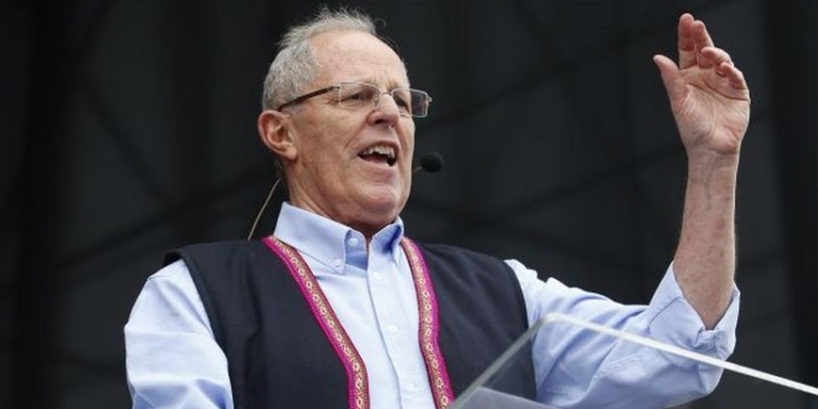 Президентом Перу стал сын польского еврея Кучински, победив японку Фухимори