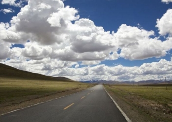 Министр инфраструктуры Омелян думает запустить платные дороги вокруг Киева и в Одессу