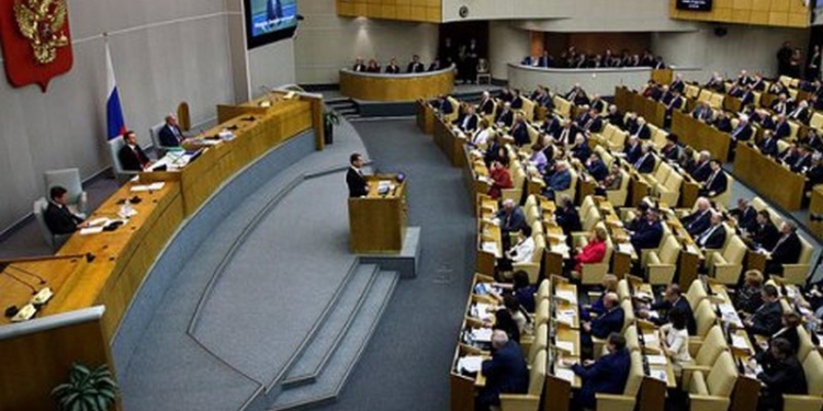 В РФ хотят запретить быть депутатами алкоголикам, эпилептикам, умственно отсталым и людям с психическими расстройствами