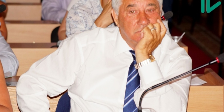 Приколы нашего городка: секретарем Николаевского горсовета может стать Почетный гражданин Анатолий Дюмин?