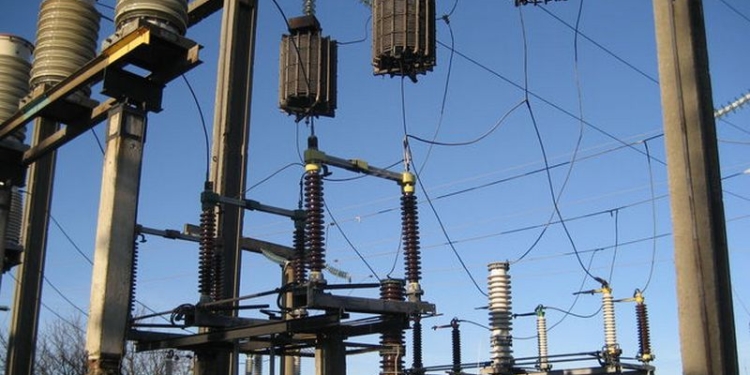 Из-за непогоды без света остался 121 населенный пункт в пяти областях Украины