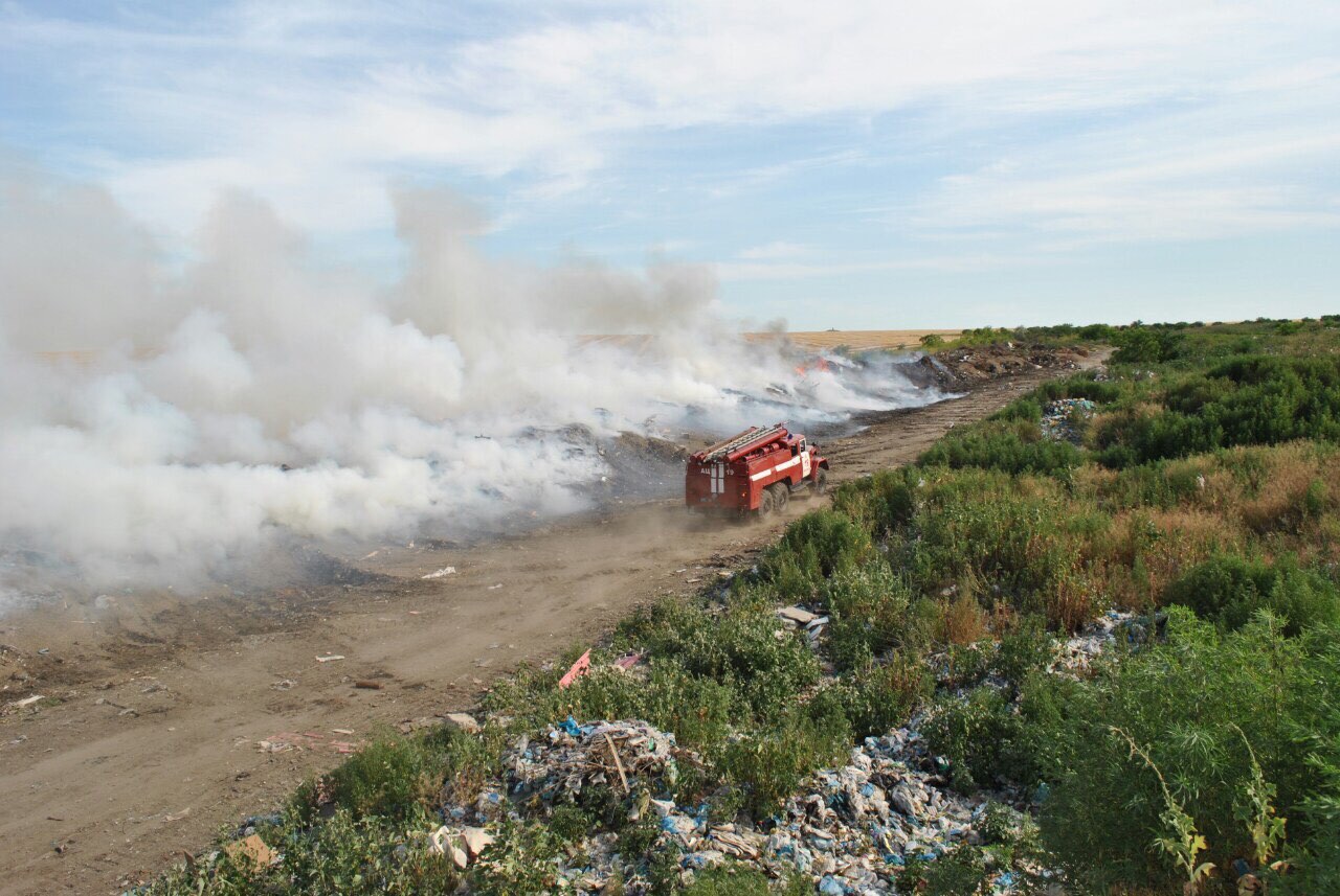 СБУ предупреждает о возможной техногенной ЧС  на мусорном полигоне возле Весняного