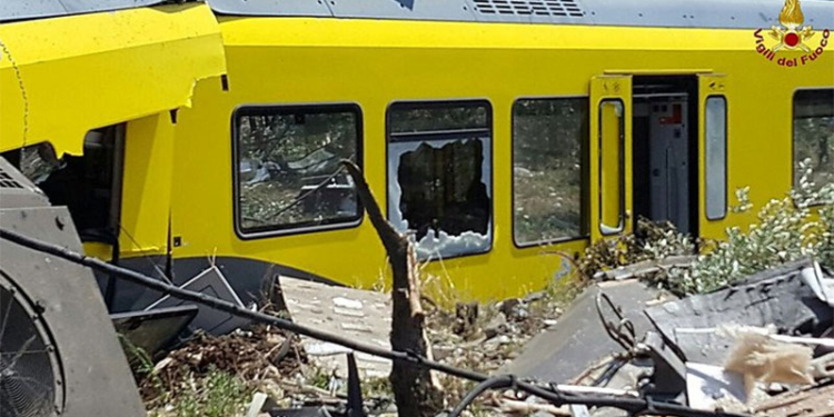 Железнодорожная катастрофа в Италии: в столкновении двух пассажирских поездов поигибло более 20 человек