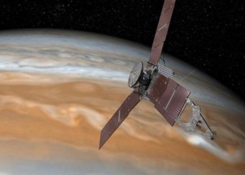 NASA успешно завершило вывод зонда Juno на орбиту Юпитера