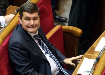 “Меня подставили”. Онищенко в Раду не придет и в Украину не вернется