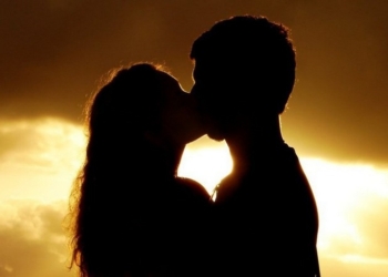 Граждане, не теряем шансы: сегодня Всемирный день поцелуев