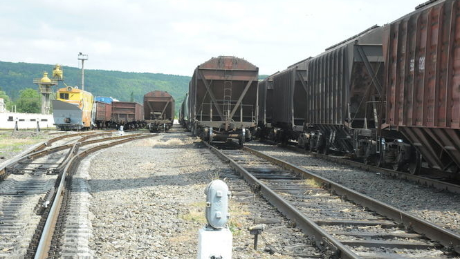 Россия заблокировала 30 вагонов из Украины