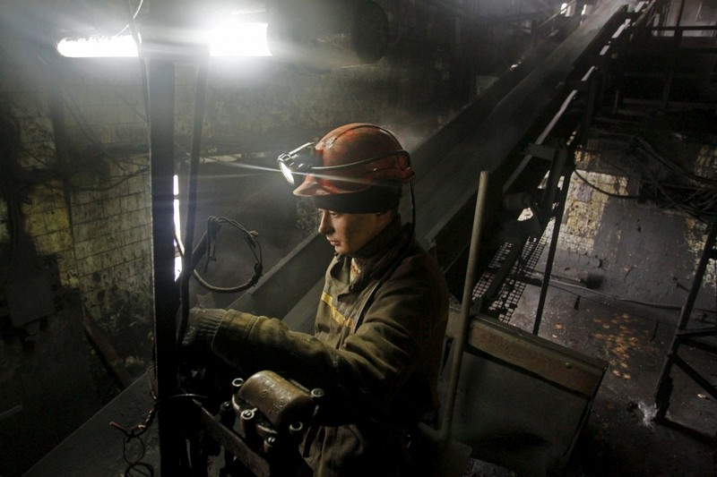 Во Львове протестуют более 350 шахтеров из-за долгов по зарплате 1