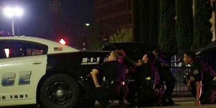 В Техасе в ходе протестов расстреляли трех полицейских