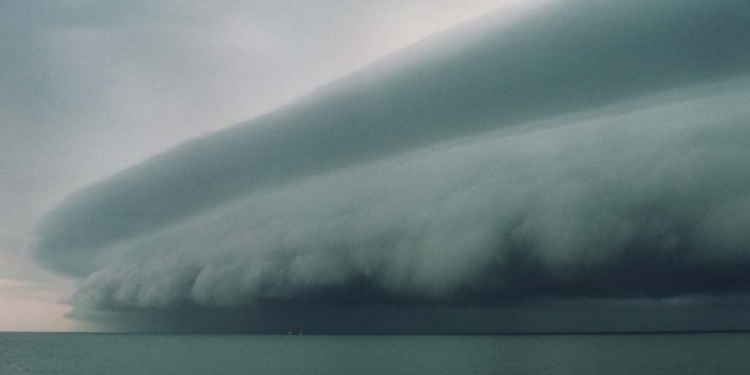 На Тайвань обрушился супертайфун Непартак, есть жертвы