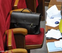 В «Слуге народа» подготовили список из 61 местного депутата, к которым применим императивный мандат