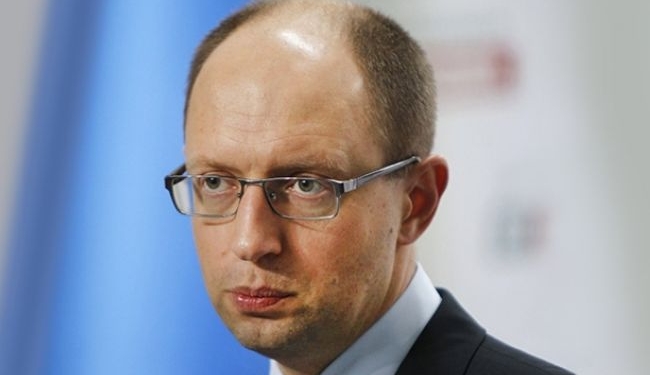 Возвращение Яценюка. Как “теневой премьер” пытается напугать Гройсмана