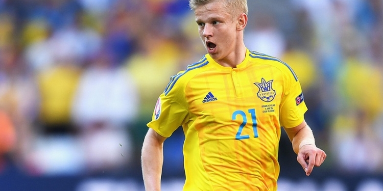 «Манчестер Сити» подписал игрока сборной Украины Зинченко