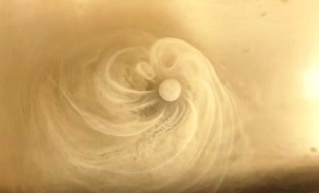 Повторять не надо, а посмотреть стоит. Что будет, если добавить жидкий азот в бензин