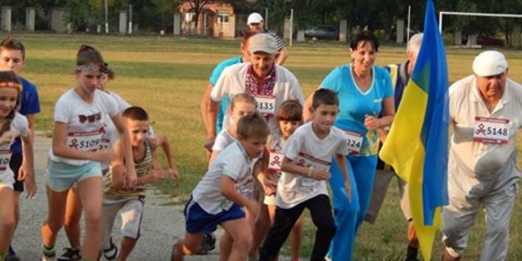 Марш в вышиванках – это уже было: в Новом Буге прошел первый забег в вышиванках