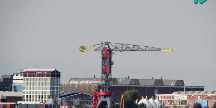 Голландские этюды. Здесь когда-то были краны, как на «ЧСЗ», а теперь – «город искусств»