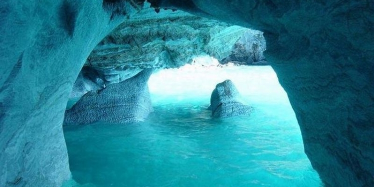 Безумно красиво: голубые гроты мраморных пещер Патагонии