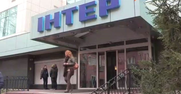 Убрать конкурентов руками врага. Против “Интера”, в пользу “Народного фронта”