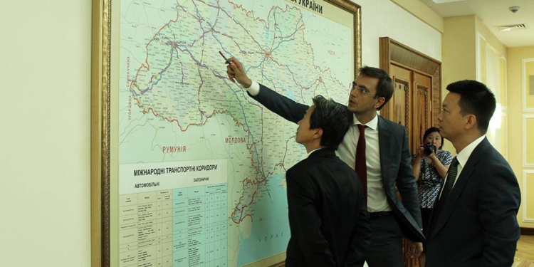 “Шелковый путь” и новые ворота. Министр инфраструктуры предложил китайцам порты “Южный” и “Ильичевск”