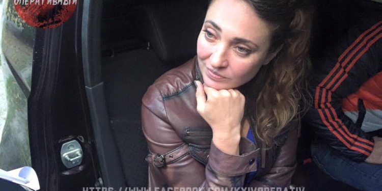 А судьи кто? В Киеве задержали пьяную полицейскую за рулем