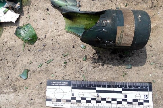 В Николаевской области неизвестные бутылками с зажигательной смесью пытались сжечь агрохозяйство