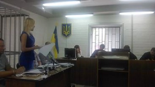 Коллегия судей по делу Романчука оставила без внимания ходатайство о своём отводе, адвокаты требуют вернуть обвинительный акт прокурорам 4