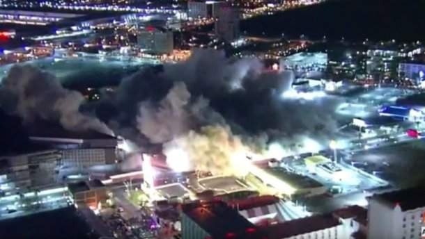 В Лас-Вегасе взорвали легендарный отель-казино “Riviera”