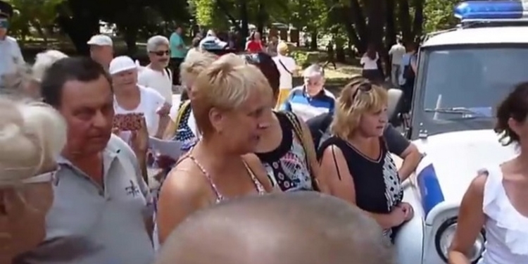 Оккупанты в Симферополе разогнали митинг “Обманутый Крым”