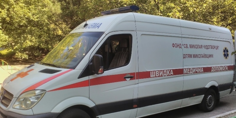 Помогать просто! Сотрудники и клиенты ПриватБанка помогли отремонтировать реанимобиль Николаевской детской больницы