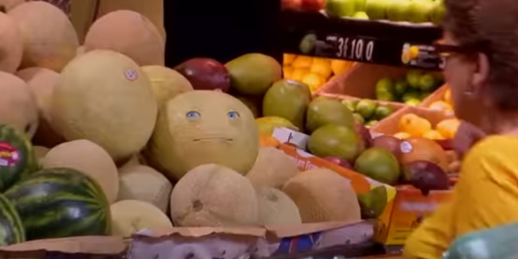 Так и похудеть можно. В США покупателей пугает говорящая еда