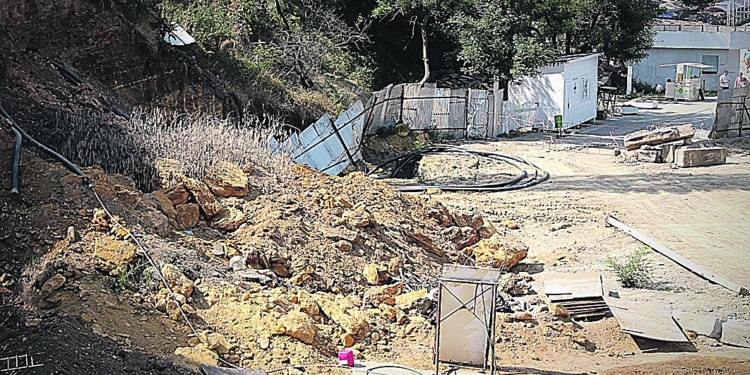 ЧП в Одессе: оползень зацепил жилые дома в элитной Аркадии