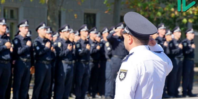 «Когда раскрывается каждое 5-е преступление – это не тот показатель»: николаевскую Нацполицию поздравили с праздником и напомнили о приоритетах