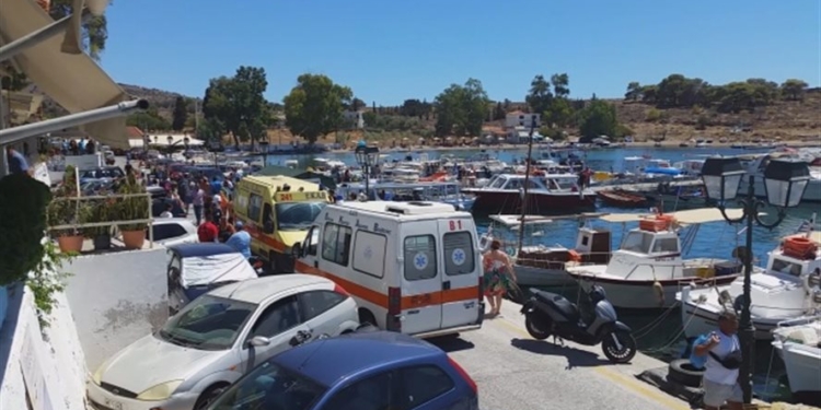 В Греции катер столкнулся с прогулочным судном. 4 погибших, 15 раненых