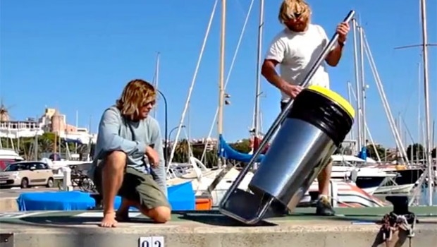 А нам слабо? Водная мусорная корзина чистит акватории портов, гавани и озера