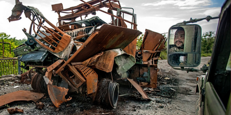 Работы украинского фотографа из зона АТО встряхнули Интернет