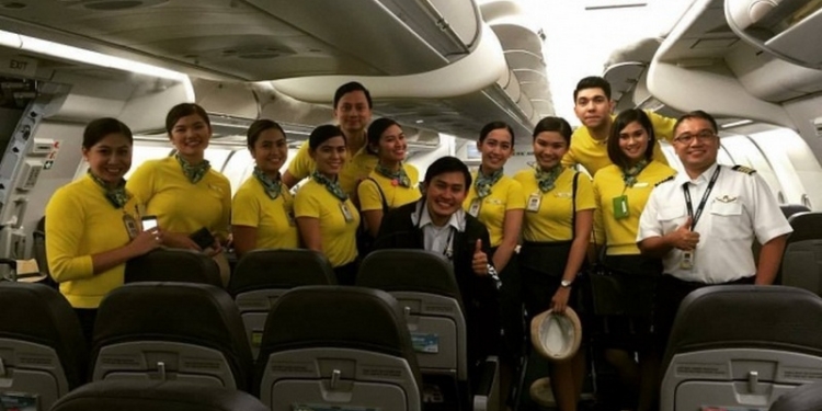 Ребенку, родившемуся на борту лайнера, авикомпания сделала необычный подарок