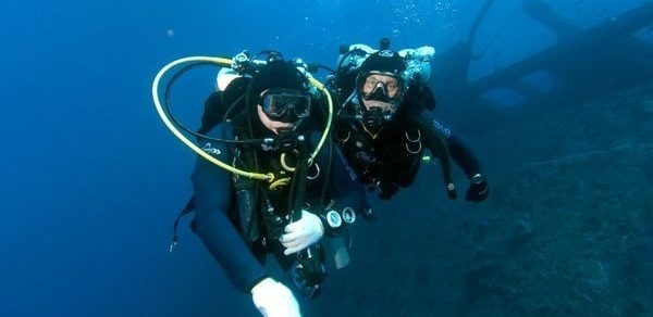 Пока в Польше ищут “золотой поезд нацистов”, в Украине нашли поезд Махно. Под водой