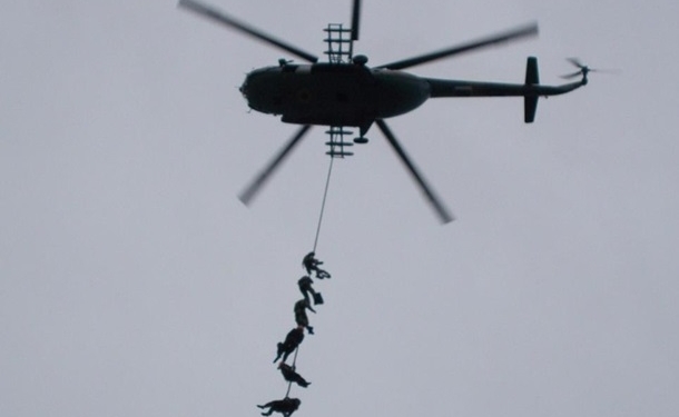 Сегодня – день ВДВ. Праздничное поздравление “Ніхто крім нас”