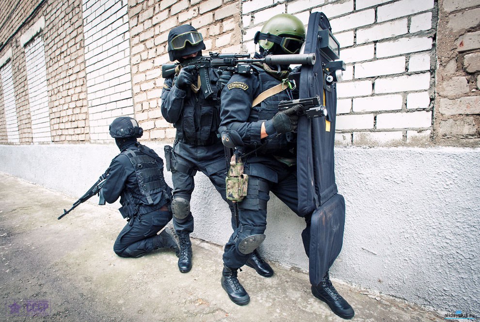 "Украинские террористы" якобы пытались подорвать дорогу из Симферополя в Ялту 1