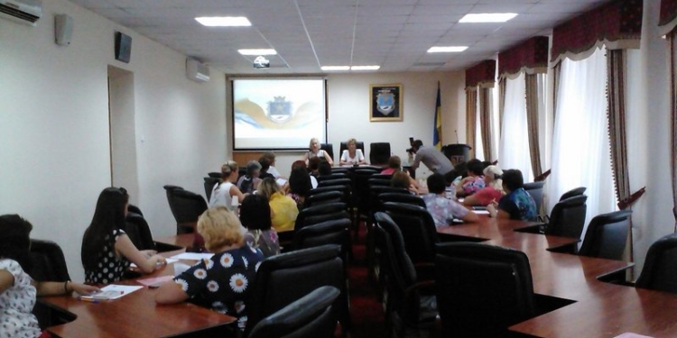 Гендерная политика в Николаевщине хромает, поэтому женщинам-депутатам предложили профессиональную подготовку