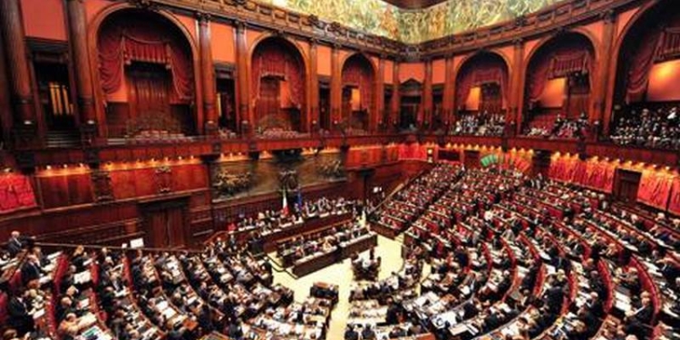 В итальянском парламенте провалилась очередная попытка отменить санкции против России