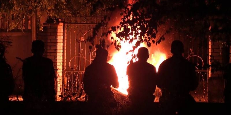 В  Кривом Озере на Николаевщине жители штурмовали отделение полиции: