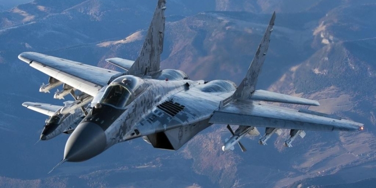 Не летают. Россия продала Индии бракованные самолеты