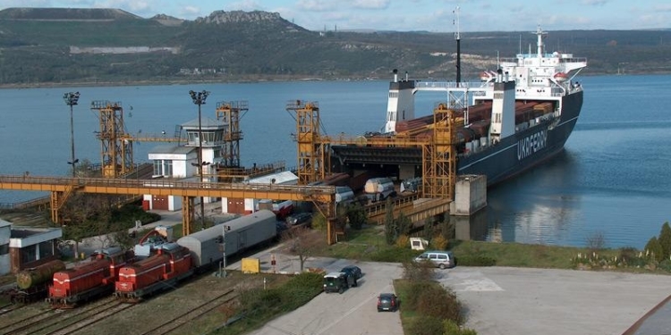 Паромы между Украиной и Грузией “тормозят” из-за очередей в Поти и Ильичевском порту