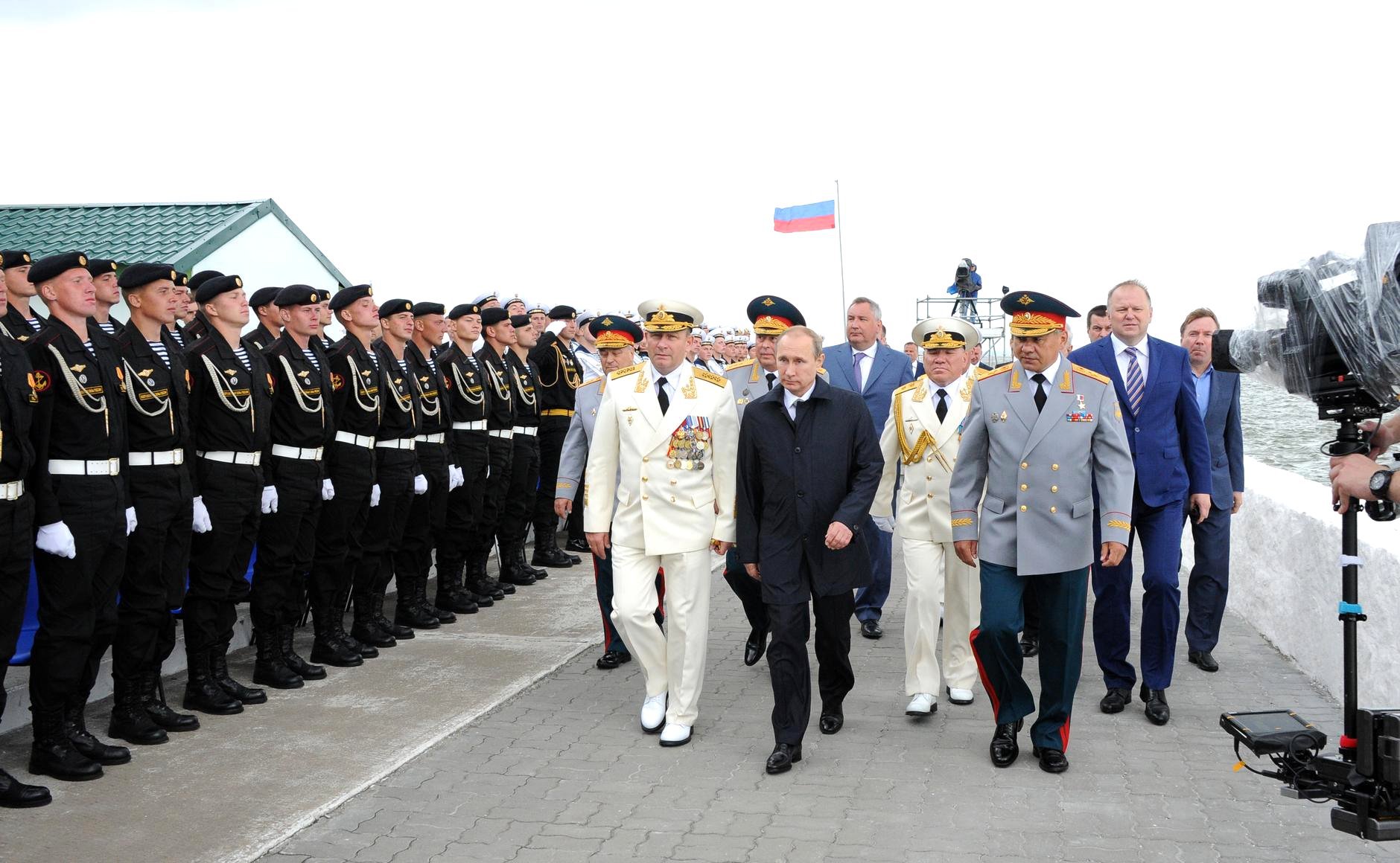 Не воюют? В период 2014-2015 г. Россия резко увеличила количество вручаемых боевых медалей, –  Bellingcat