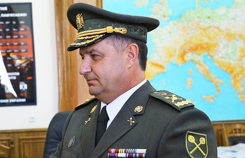 Из-за крупной кражи топлива в Одесском гарнизоне министр обороны уволил 3 высших чинов без выходного пособия, а двоих понизил в должности 1