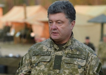 Порошенко поручил привести в усиленную боеготовность все силы на границе с Крымом и на Донбассе