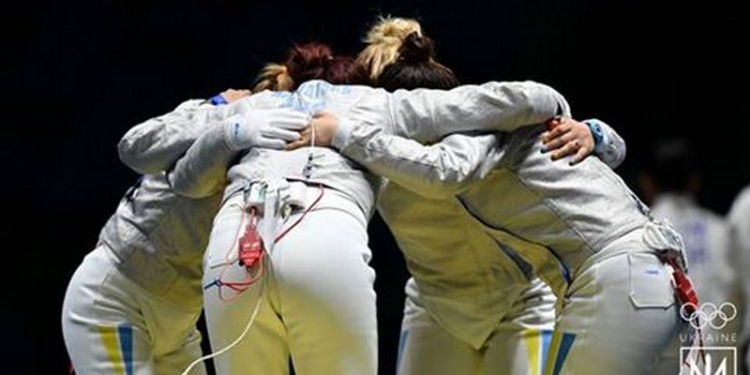 Украинская команда саблисток победила итальянок и будет драться в финале с русскими