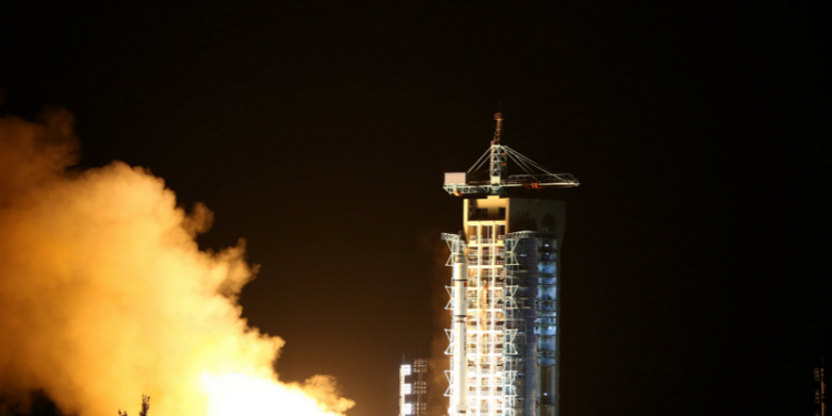 Китай запустил первый в мире квантовый спутник