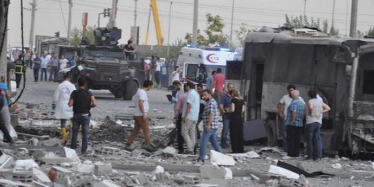 Взрывы в Турции: 13 человек погибших и более 30 раненых